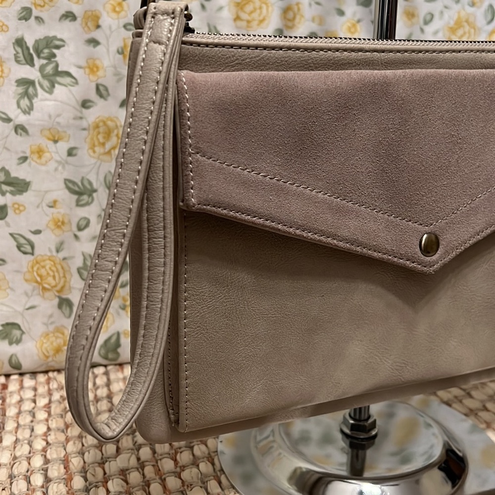 Street Level Handbag - Picture 3 of 11